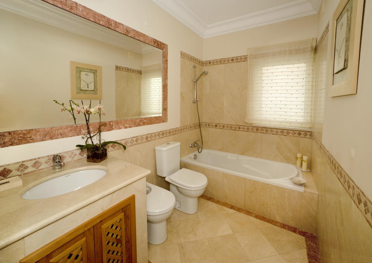 Luxury One Bedroom Palheiro Village By Hr Madeira Funchal  Exterior photo